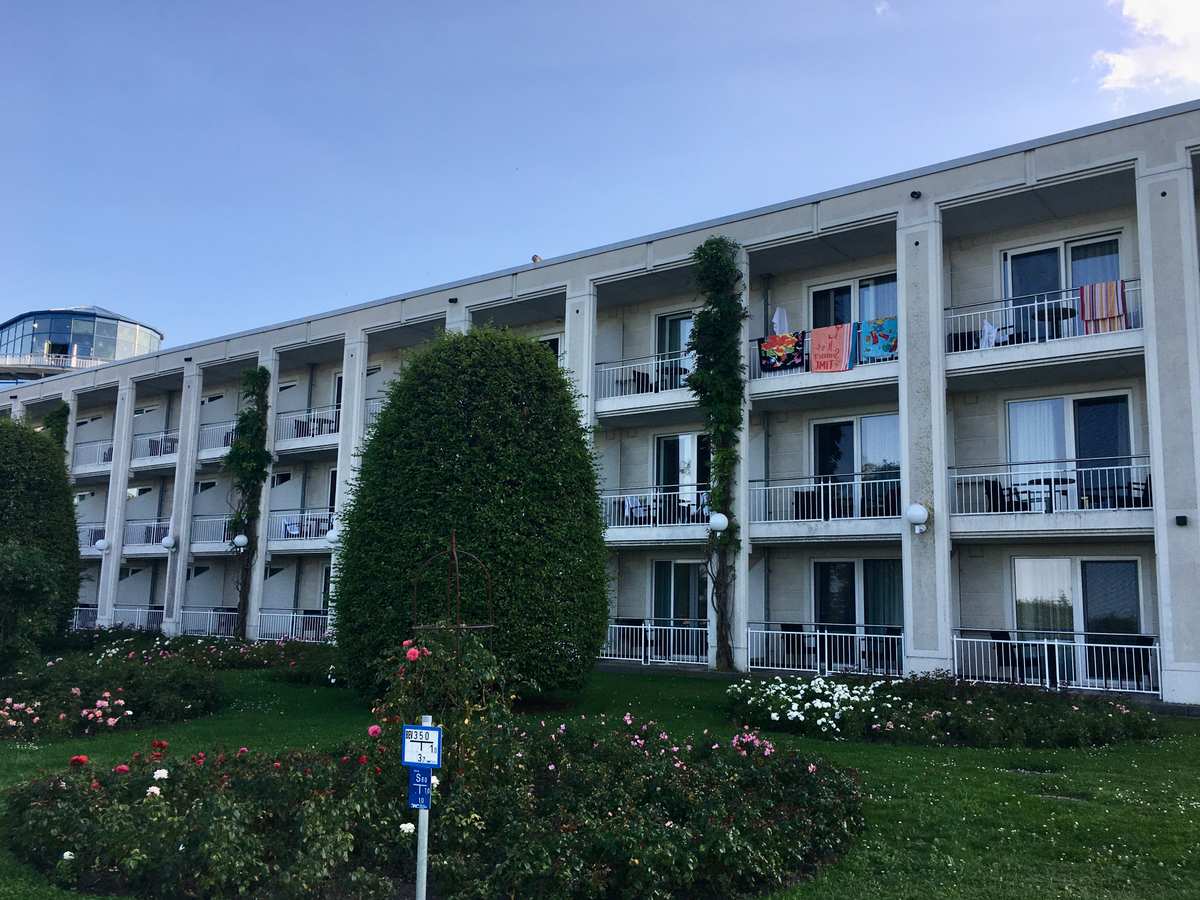 Außenansicht des Hotel Kaiserhof Heringsdorf, aufgenommen 2023.